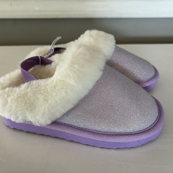 Magellan Outdoors Other - Magellan Outdoors Sparkly Lavender Kids hard sole Slippers